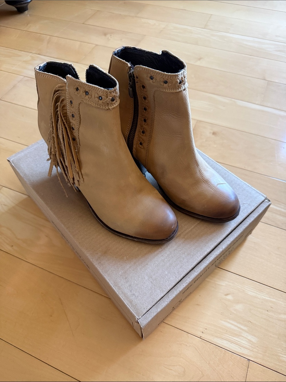 Caborca Silver by Liberty Black. Women's Tan Fringe Ankle Boots. New. Size 10